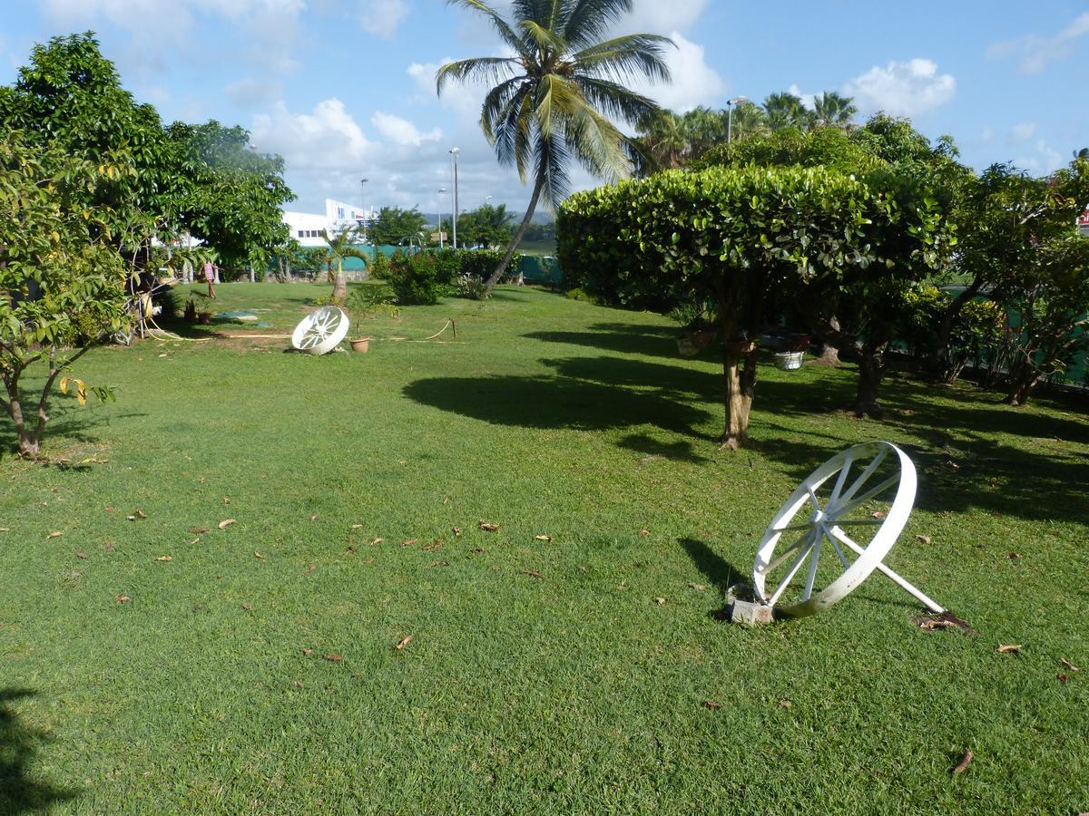 Airport Hotel Ducos Buitenkant foto